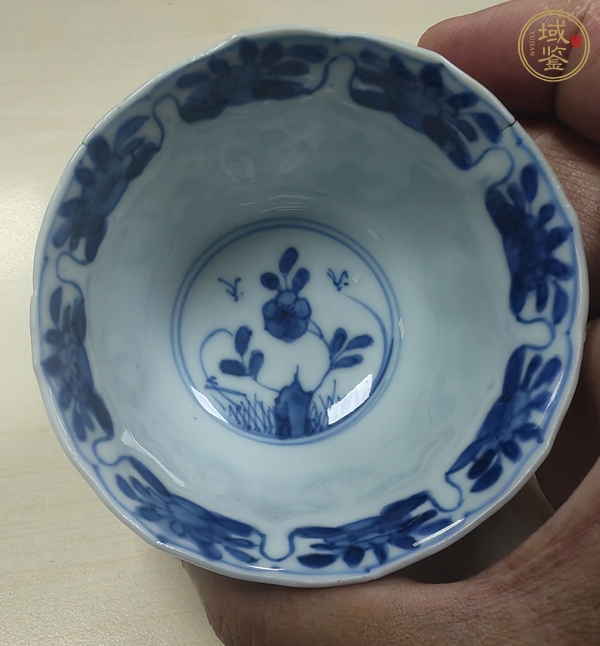 古玩陶瓷青花洞石花鳥紋杯碟真品鑒賞圖