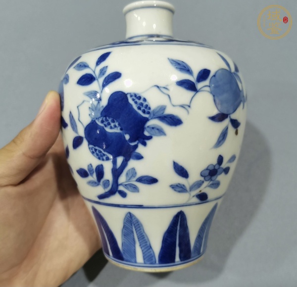 古玩陶瓷花果紋青花梅瓶真品鑒賞圖