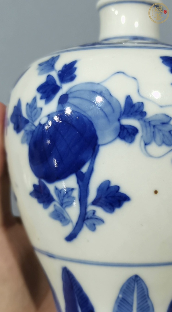 古玩陶瓷花果紋青花梅瓶真品鑒賞圖
