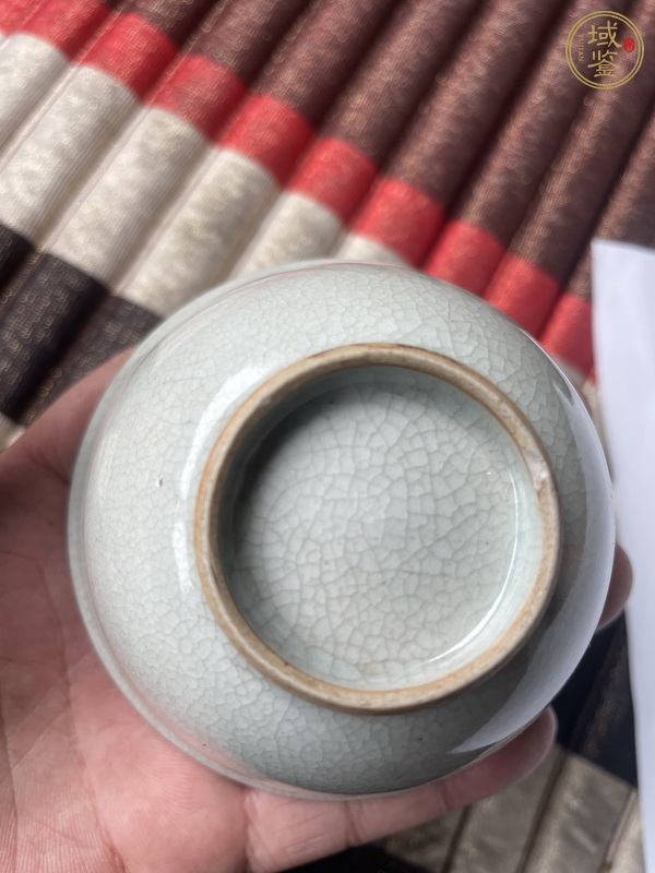 古玩陶瓷哥釉茶圓真品鑒賞圖