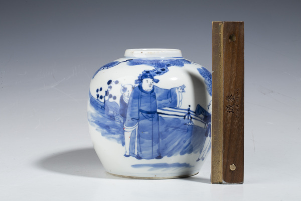 古玩陶瓷清晚期·青花攜琴訪友紋罐拍賣，當前價格188元