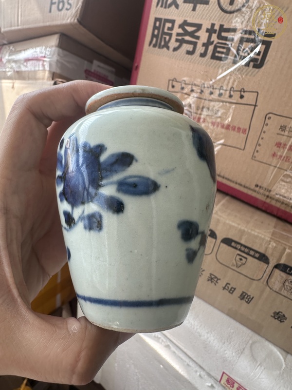 古玩陶瓷青花花卉紋蓋罐真品鑒賞圖