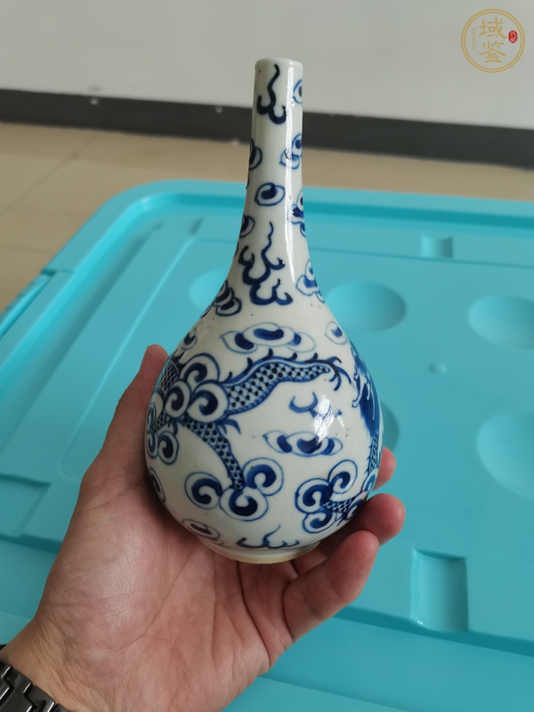 古玩陶瓷青花龍紋錐把瓶真品鑒賞圖