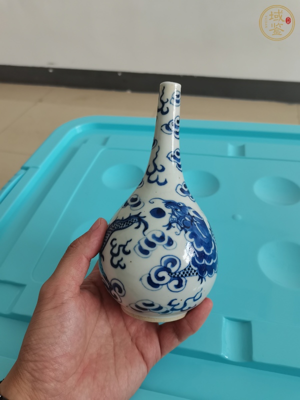 古玩陶瓷青花龍紋錐把瓶真品鑒賞圖