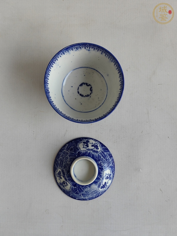 古玩陶瓷青花蓋碗真品鑒賞圖