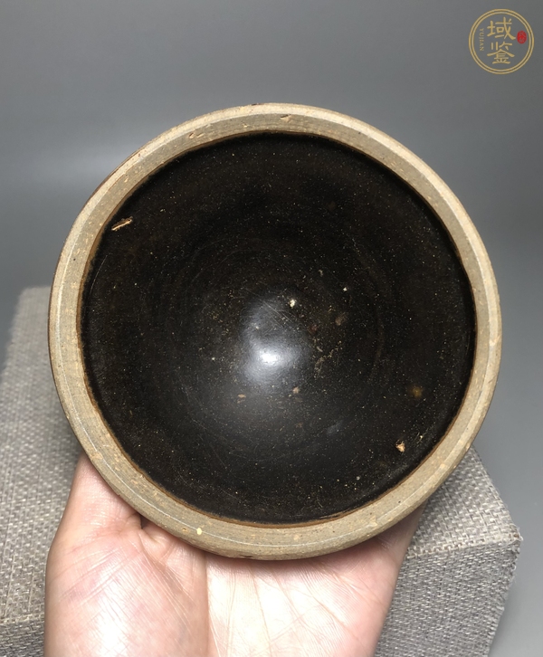 古玩陶瓷青云窯黑釉茶盞真品鑒賞圖