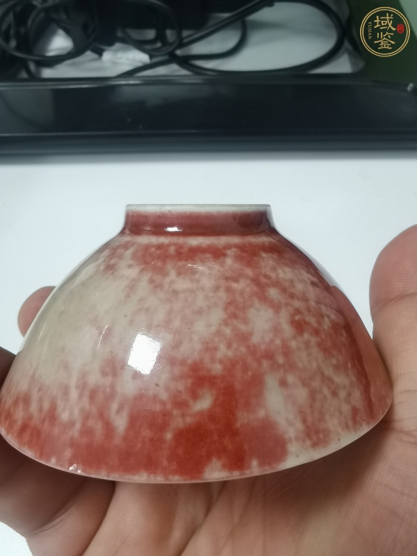 古玩陶瓷豇豆紅釉茶碗真品鑒賞圖