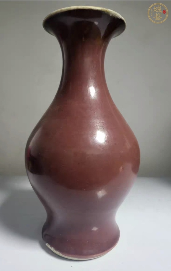 古玩陶瓷紅釉橄欖瓶真品鑒賞圖