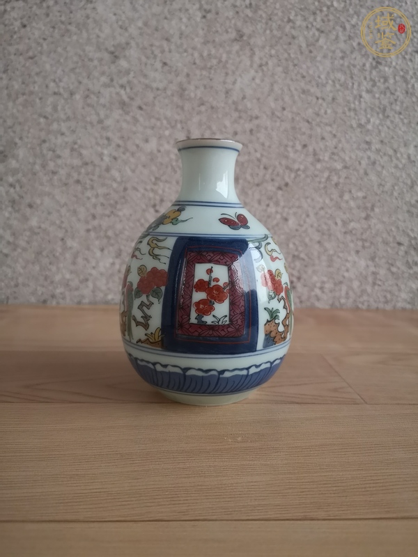 古玩陶瓷青花五彩瓶真品鑒賞圖