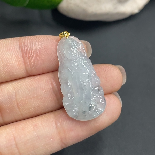 古玩玉器7天然翡翠A貨鑲嵌掛件(正冰種) 觀音 18k金 約重2.7g拍賣,當前價格380元