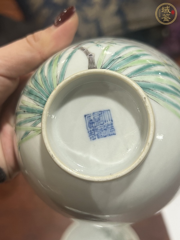 古玩陶瓷粉彩花卉紋蓋杯一對(duì)真品鑒賞圖