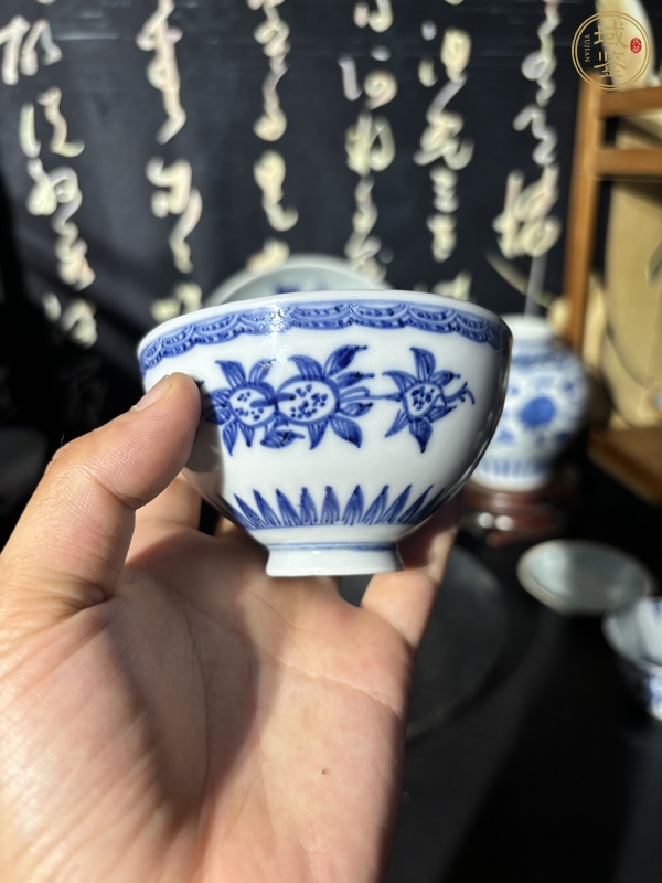 古玩陶瓷青花雞心杯真品鑒賞圖