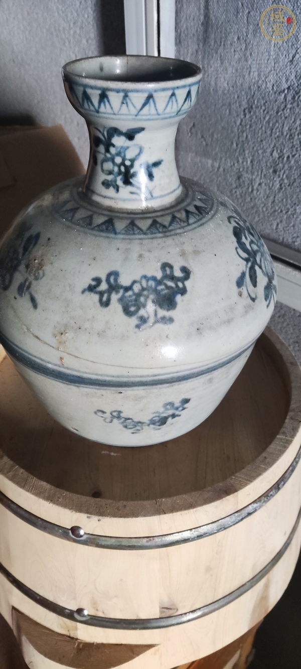 古玩陶瓷青花花卉紋茶壺真品鑒賞圖