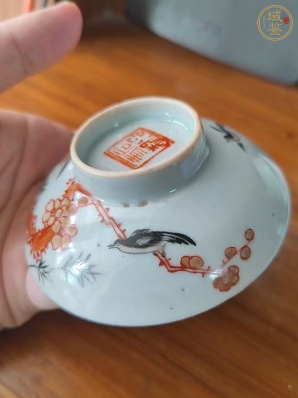 古玩陶瓷粉彩花鳥蓋碗真品鑒賞圖