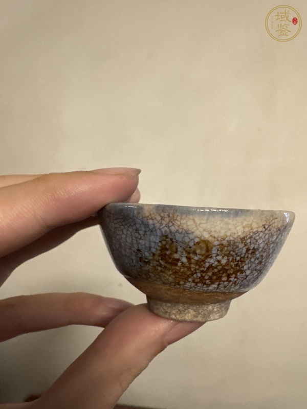 古玩陶瓷開片瓷杯真品鑒賞圖