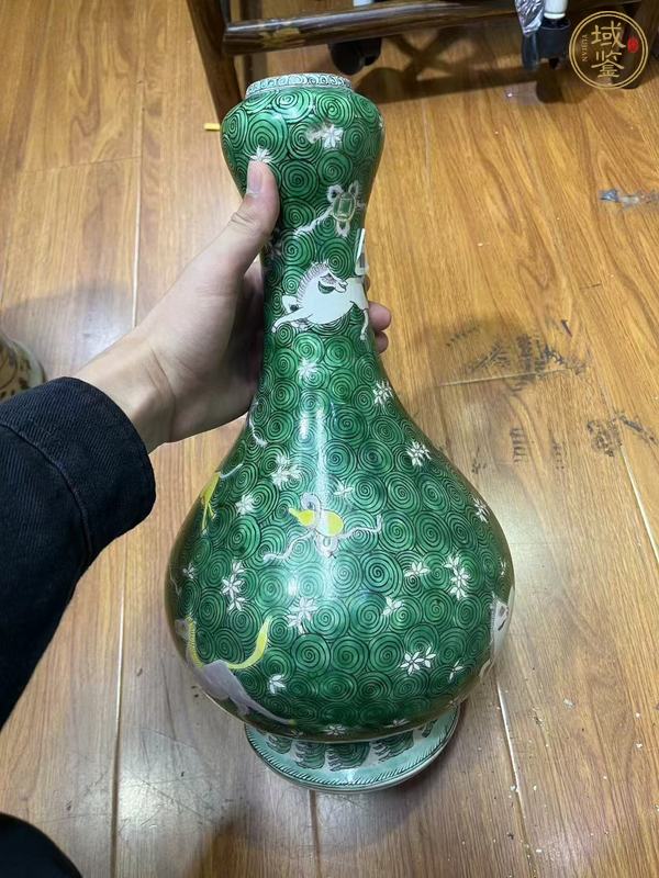 古玩陶瓷素三彩海馬蒜頭瓶真品鑒賞圖