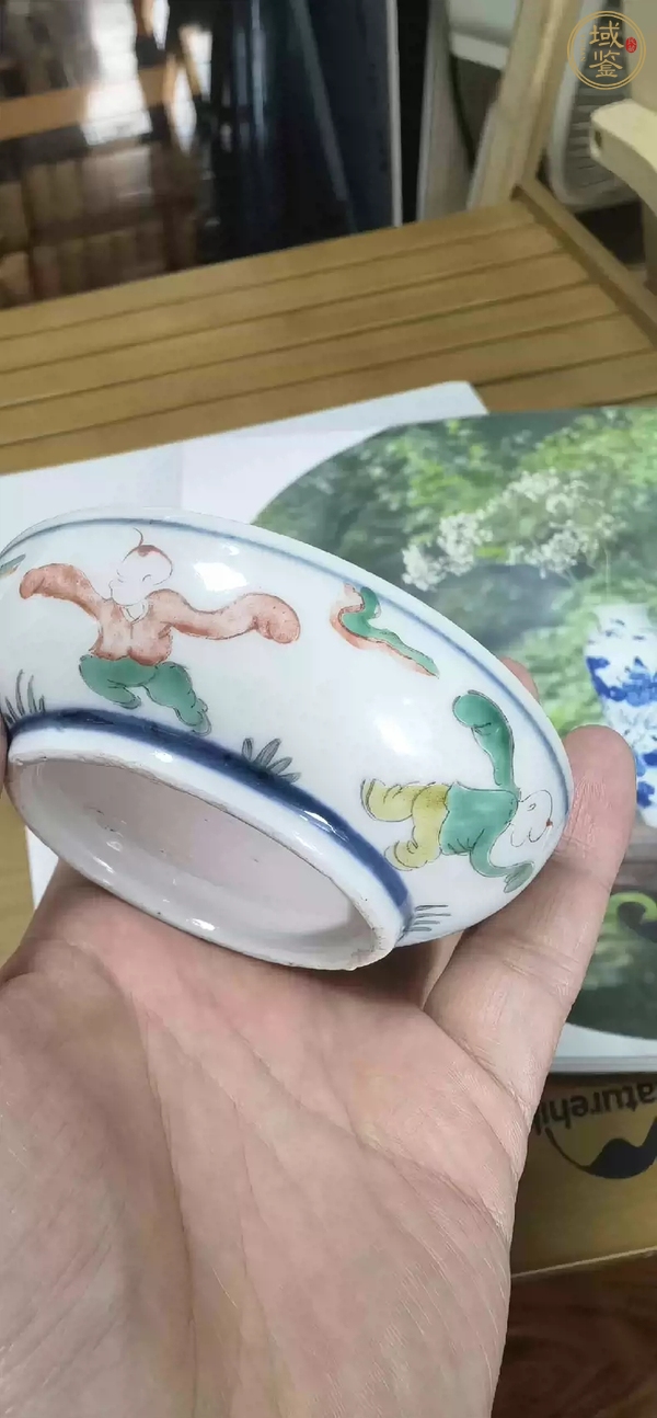 古玩陶瓷嬰戲紋蓋盒真品鑒賞圖