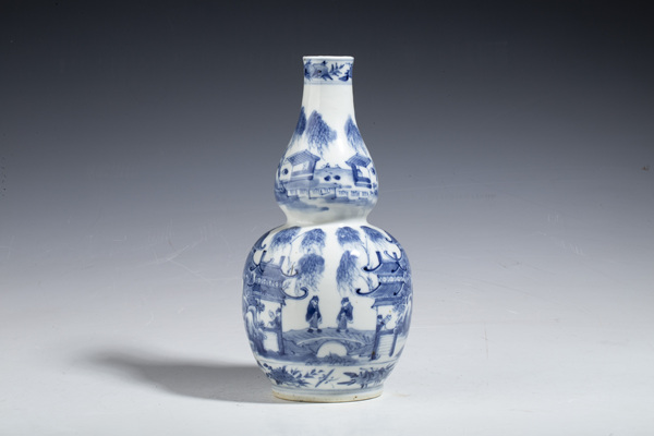 古玩轉(zhuǎn)賣(mài)晚清·青花山水樓閣人物紋葫蘆瓶拍賣(mài),當(dāng)前價(jià)格1288元