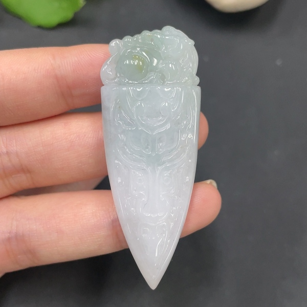 古玩玉器11天然翡翠仿古紋飾掛墜拍賣,當前價格330元