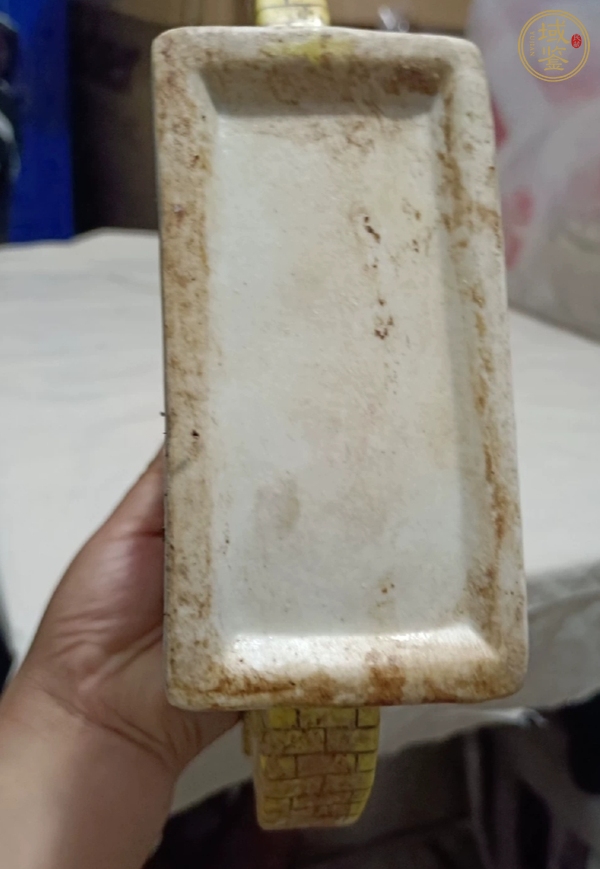 古玩陶瓷素三彩執(zhí)壺真品鑒賞圖