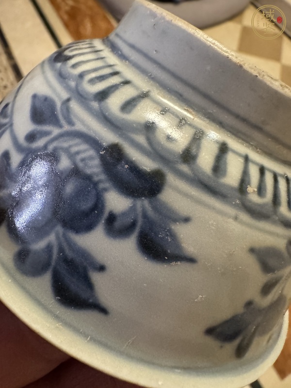 古玩陶瓷青花花卉紋茶碗真品鑒賞圖