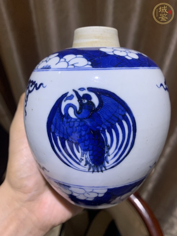 古玩陶瓷團(tuán)鶴紋青花罐真品鑒賞圖