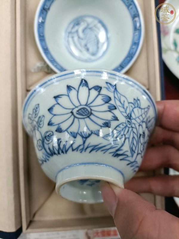 古玩陶瓷青花杯真品鑒賞圖