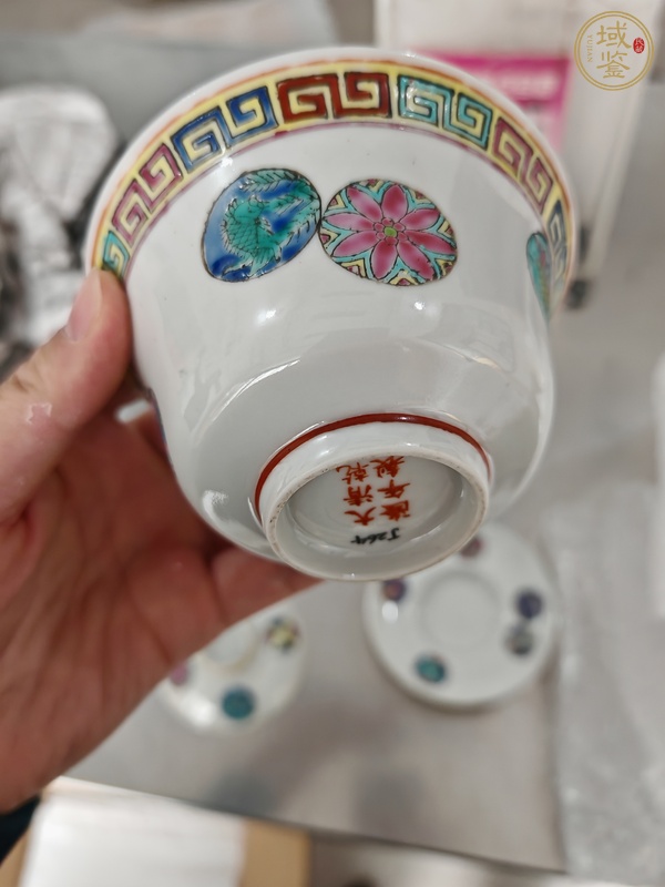 古玩陶瓷粉彩蓋碗真品鑒賞圖