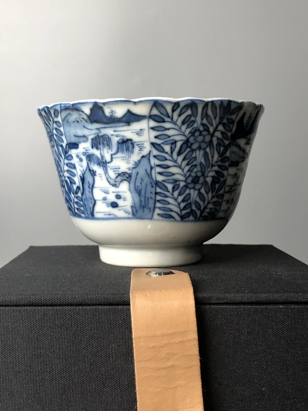 古玩陶瓷(精品主人杯)晚清·青花花卉紋·模印主人杯拍賣,當前價格980元