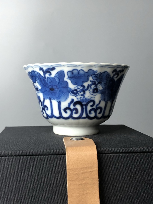 古玩陶瓷（精品花口杯）晚清·青花瓜瓞綿綿·花口杯拍賣(mài)，當(dāng)前價(jià)格870元