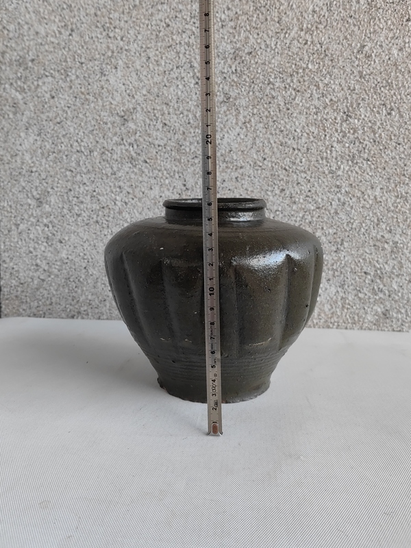 古玩陶瓷磁州窯茶葉末釉瓜楞罐拍賣,當前價格850元