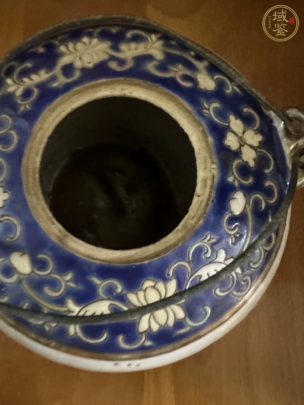 古玩陶瓷人物紋粉彩提梁壺真品鑒賞圖