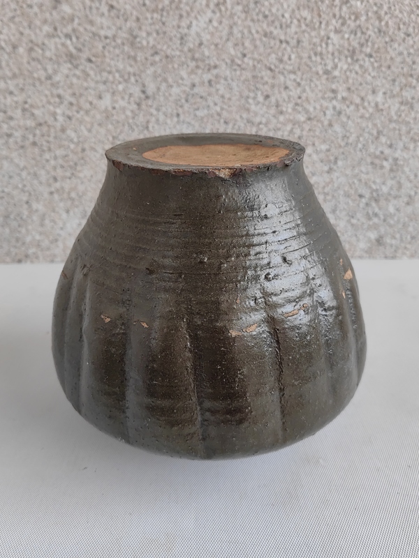 古玩陶瓷磁州窯茶葉末釉瓜楞罐拍賣,當前價格850元