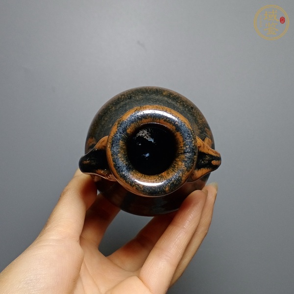 古玩陶瓷磁州窯窯變黑釉雙耳瓶真品鑒賞圖