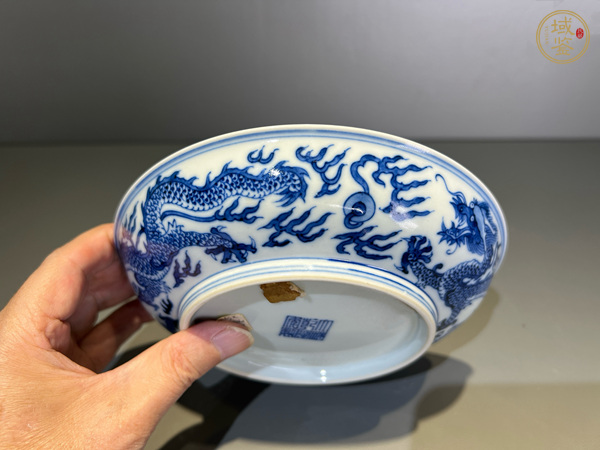 古玩陶瓷青花龍紋盤真品鑒賞圖