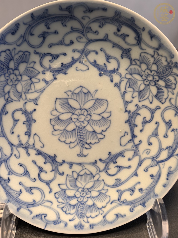 古玩陶瓷青花淡描花卉紋盤真品鑒賞圖