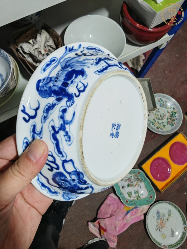 古玩陶瓷清光緒青花獅子繡球圖蓋盤真品鑒賞圖