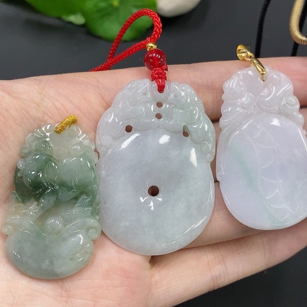 古玩玉器26天然翡翠掛墜 一手走 非金鑲拍賣,當前價格350元