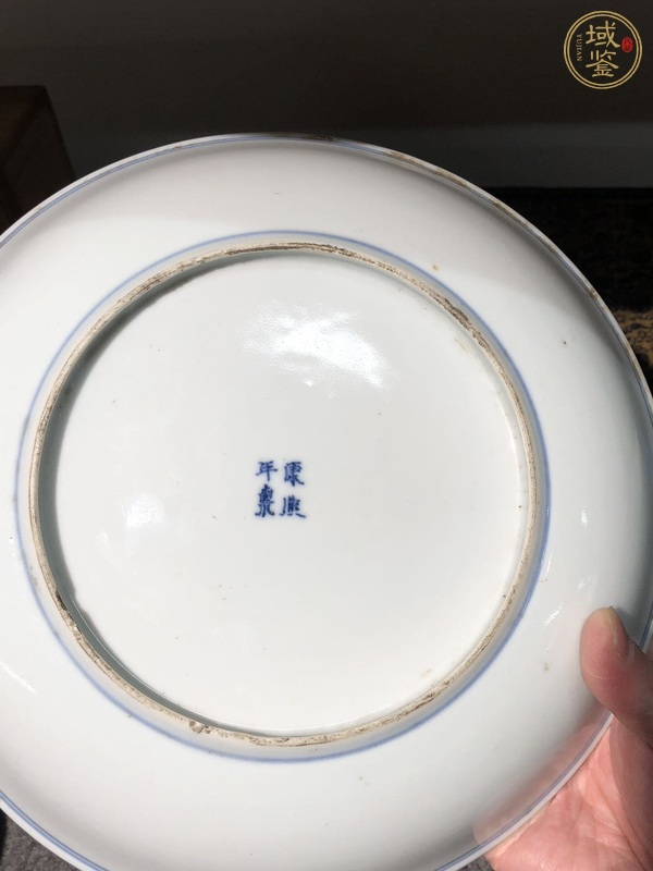 古玩陶瓷青花趕珠龍紋盤真品鑒賞圖