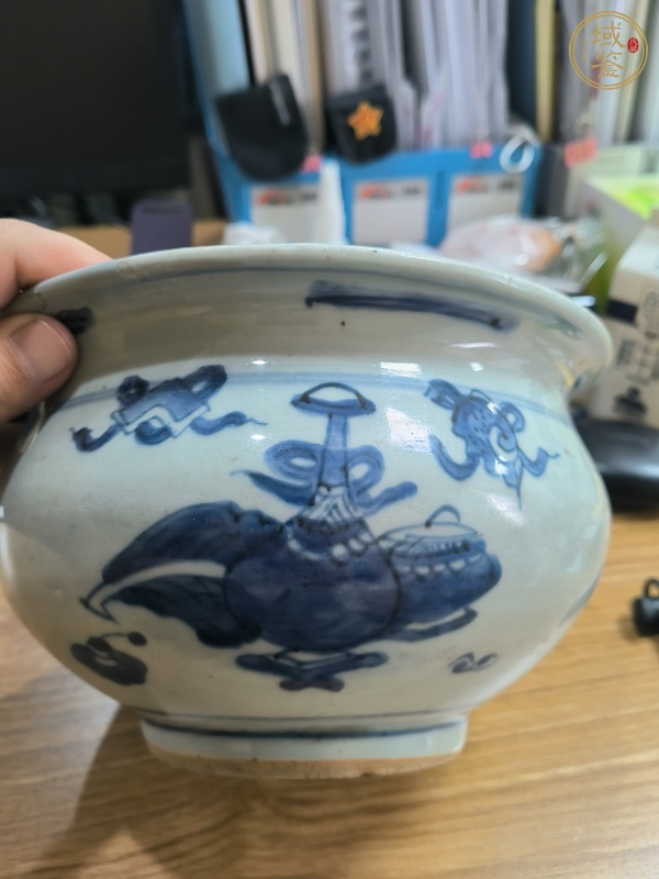 古玩陶瓷青花博古圖香爐真品鑒賞圖