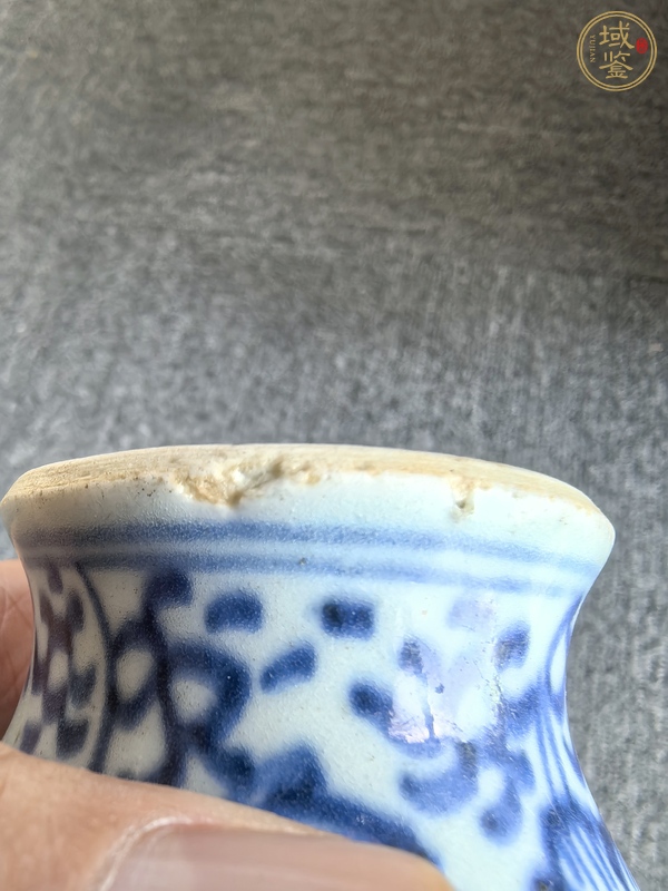 古玩陶瓷青花花卉紋罐真品鑒賞圖