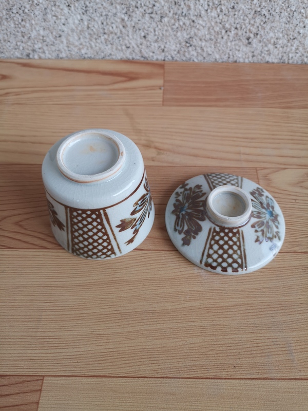 古玩陶瓷花卉紋蓋杯拍賣,當前價格198元