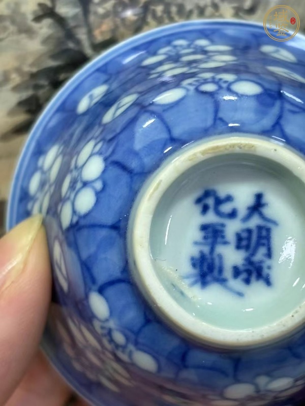 古玩陶瓷梅紋杯真品鑒賞圖