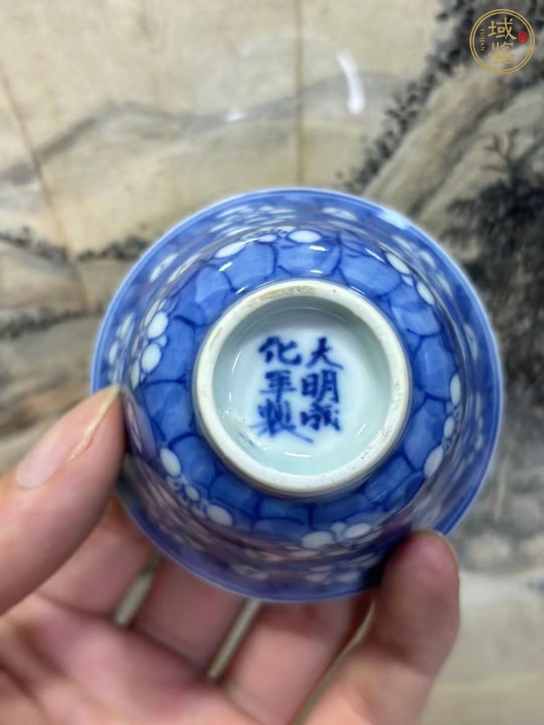 古玩陶瓷梅紋杯真品鑒賞圖