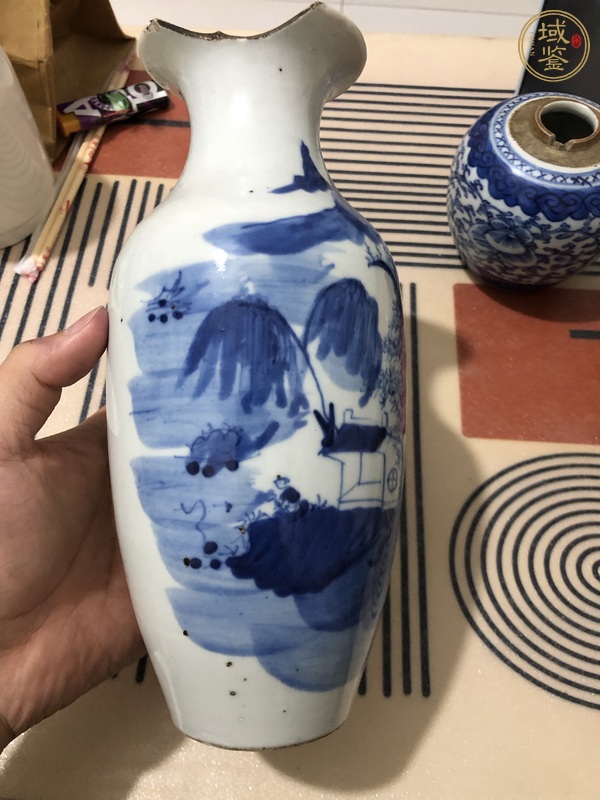 古玩樵漁耕讀山水紋青花瓶真品鑒賞圖