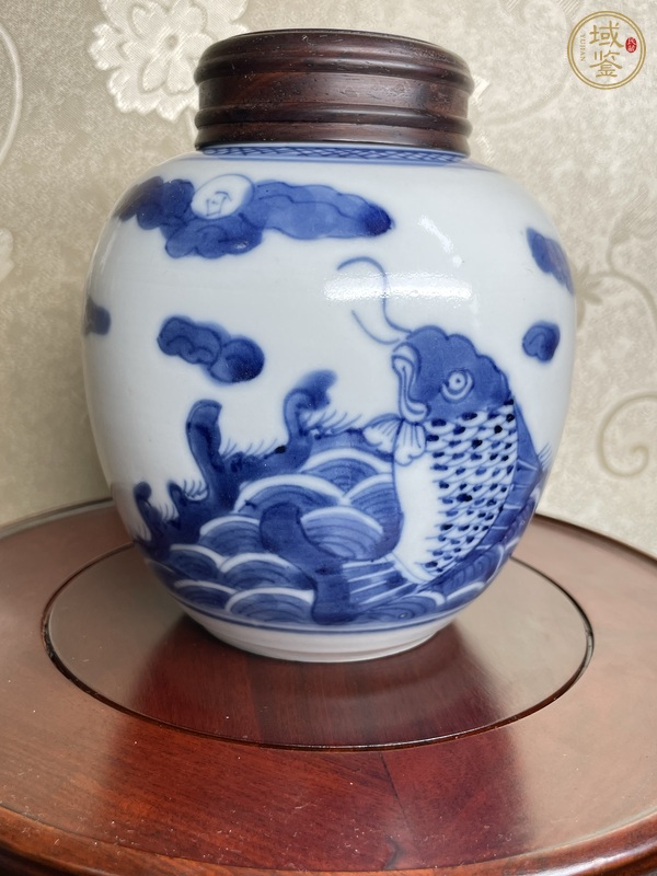 古玩陶瓷魚紋青花罐真品鑒賞圖