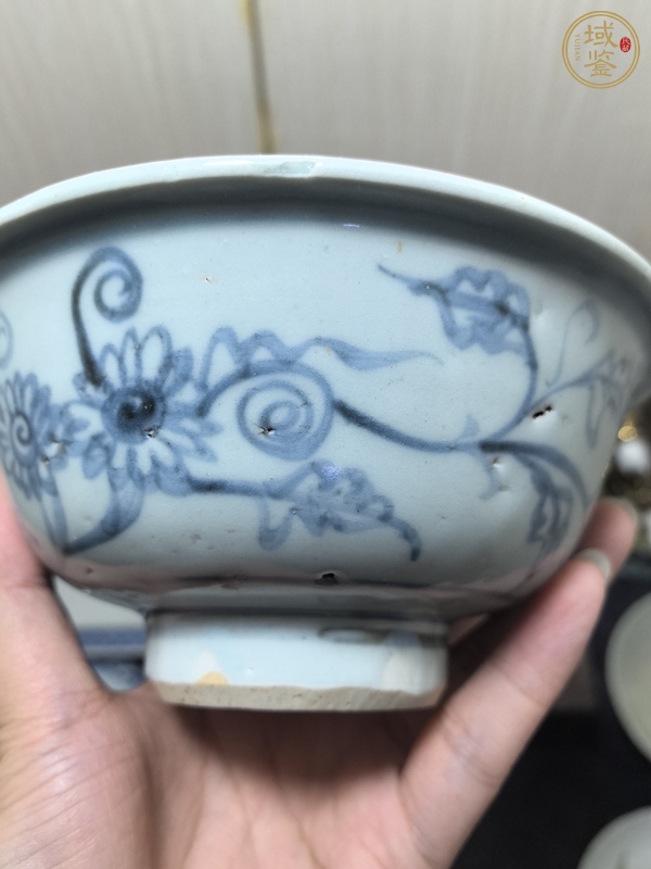 古玩陶瓷青花花卉紋碗真品鑒賞圖