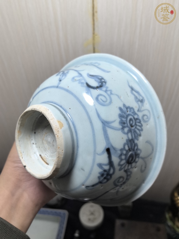 古玩陶瓷青花花卉紋碗真品鑒賞圖