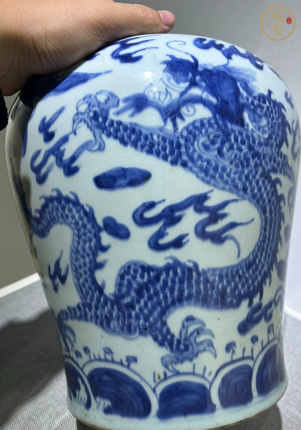 古玩陶瓷龍紋青花罐真品鑒賞圖