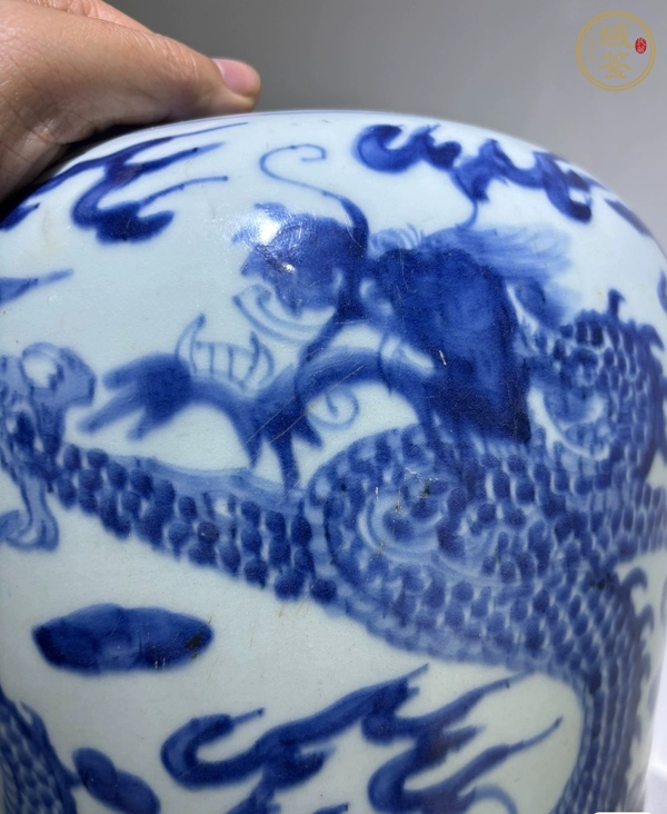 古玩陶瓷龍紋青花罐真品鑒賞圖